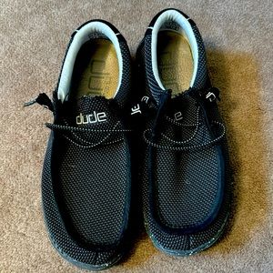 Men’s Hey Dude Shoes, Size 8 in Black